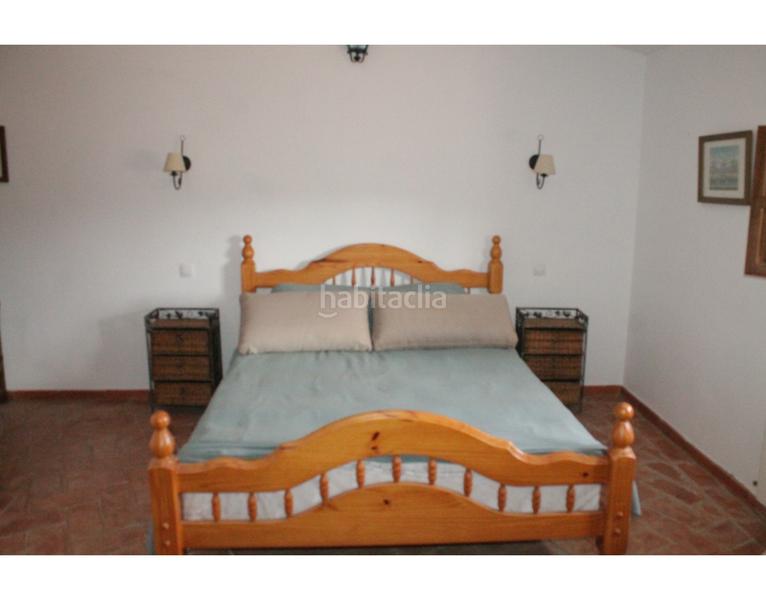 Foto eb8f37c2-66fe-4b9a-a45d-e2f7b7218589. Masía en Pinoso