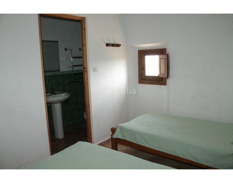 Foto ed6045fe-49fe-438f-abe6-67413e10653e. Masía en Pinoso