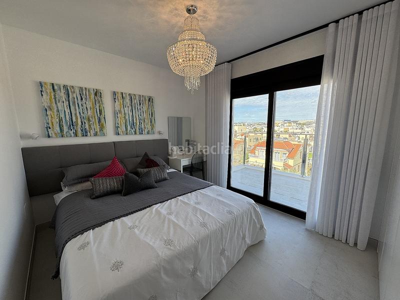Foto e707580f-277e-41b8-b3ba-2145ff3c2c0f. Dachwohnung in Playa Flamenca Orihuela