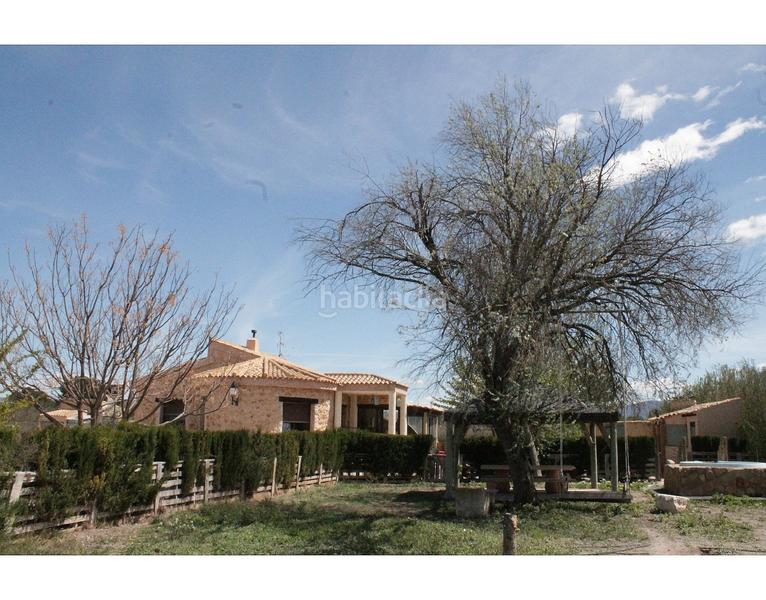 Foto 2bc3771e-8e0f-422f-902f-9662e2237368. Masia a Las Cruces Villena