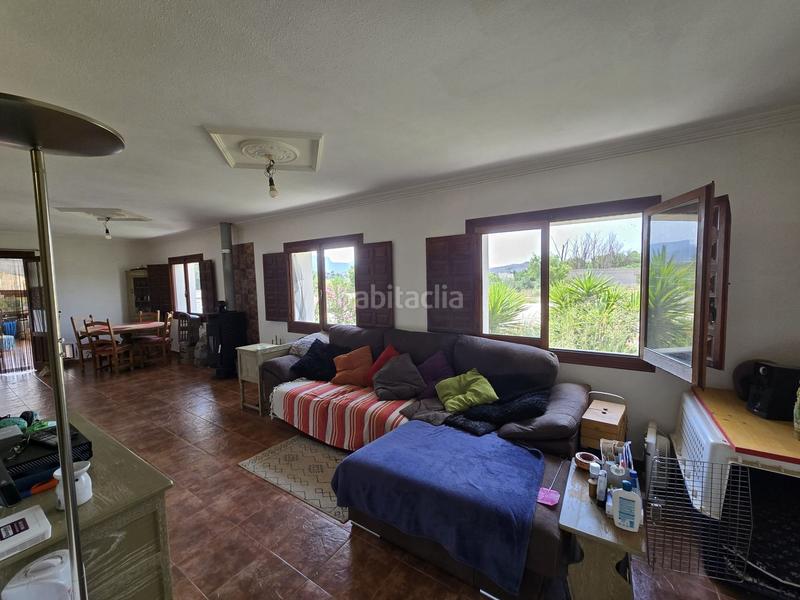 Foto fef38eb2-4b3b-4ccf-9455-147acc0aec47. Maison dans Sax