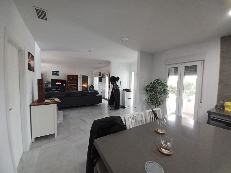 Foto 0d99c872-6b51-46f8-9ad2-9ab51b30c753. Casa amb aparcament a Pinoso