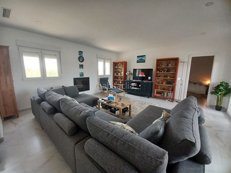 Foto cb03409f-28df-4529-acbb-0627ed5f3682. Casa amb aparcament a Pinoso