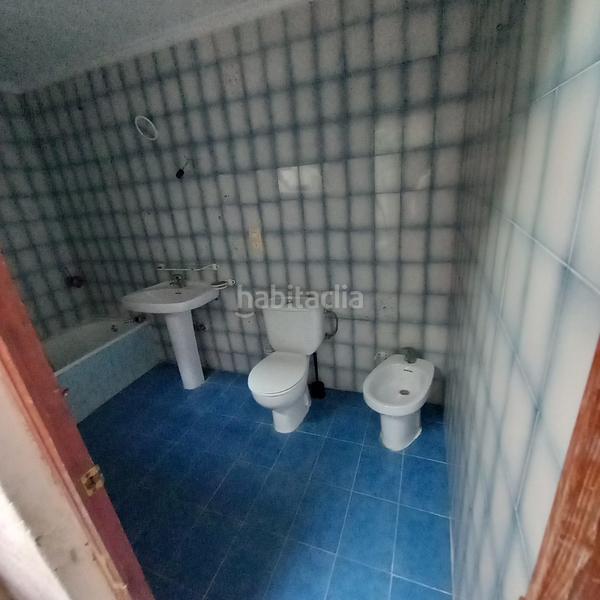 Foto 23fd5611-55fb-4b00-a6b1-8afb453ead13. Casa adossada a Salinas