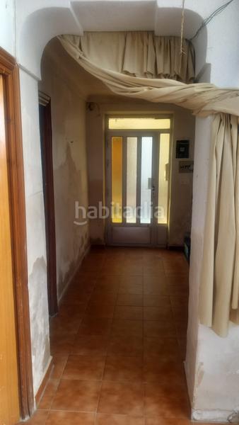 Foto c85fdda6-fe18-438f-b5a4-2985cf4dad6d. Casa adossada a Salinas