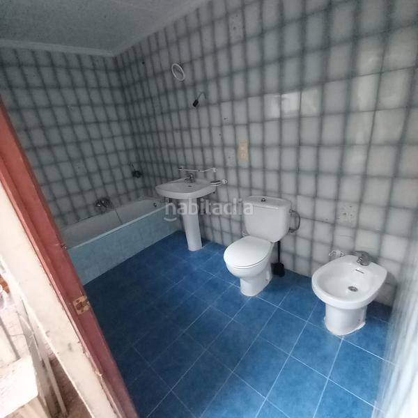 Foto dddf0bb5-21b7-439d-9d62-9189606a86f4. Casa adossada a Salinas