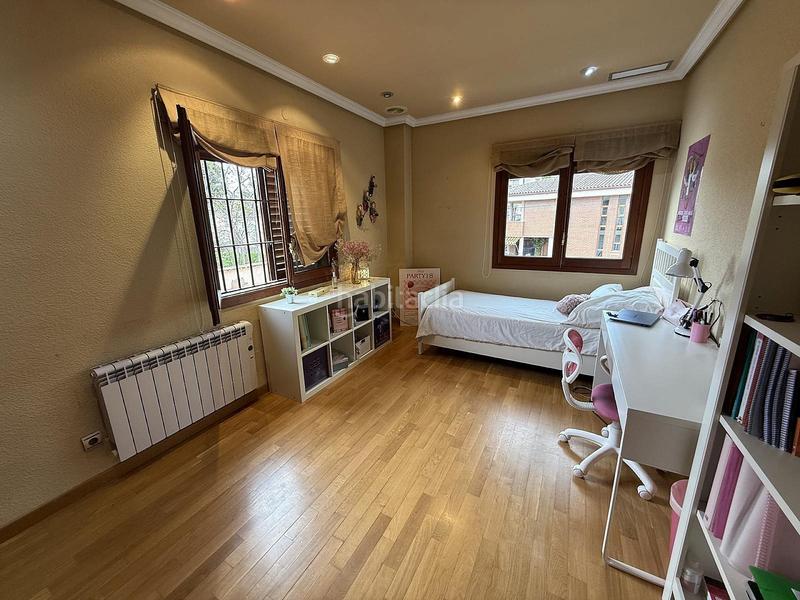 Foto edc86df7-ba27-4488-9832-5ec50b0fe76c. Casa amb aparcament a Centro Elda