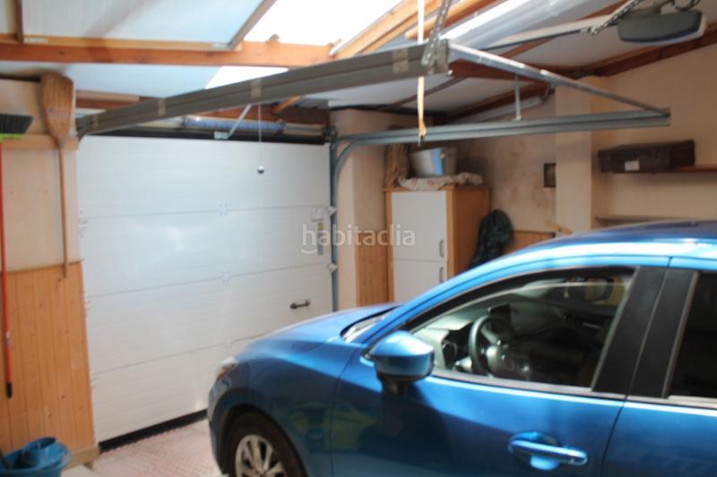 Foto 250a4310-bba8-4bf3-a443-00f6d85b0c5c. Casa adossada amb aparcament a Yecla