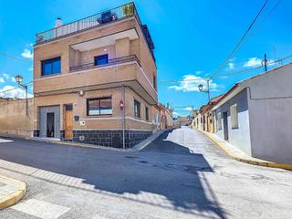 Casa adossada a Pinoso