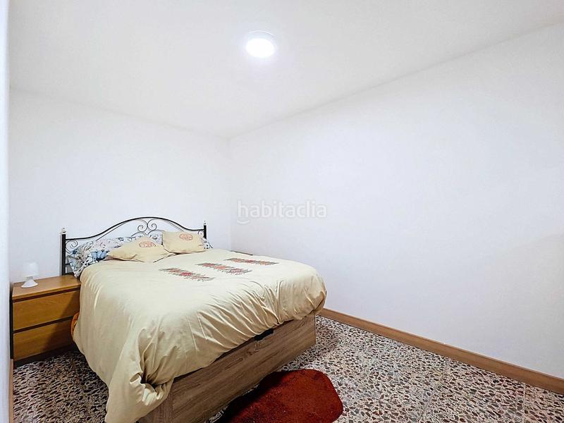 Foto 0df75a0a-aee1-45b2-8292-b94cc5014854. Casa adossada a Pinoso