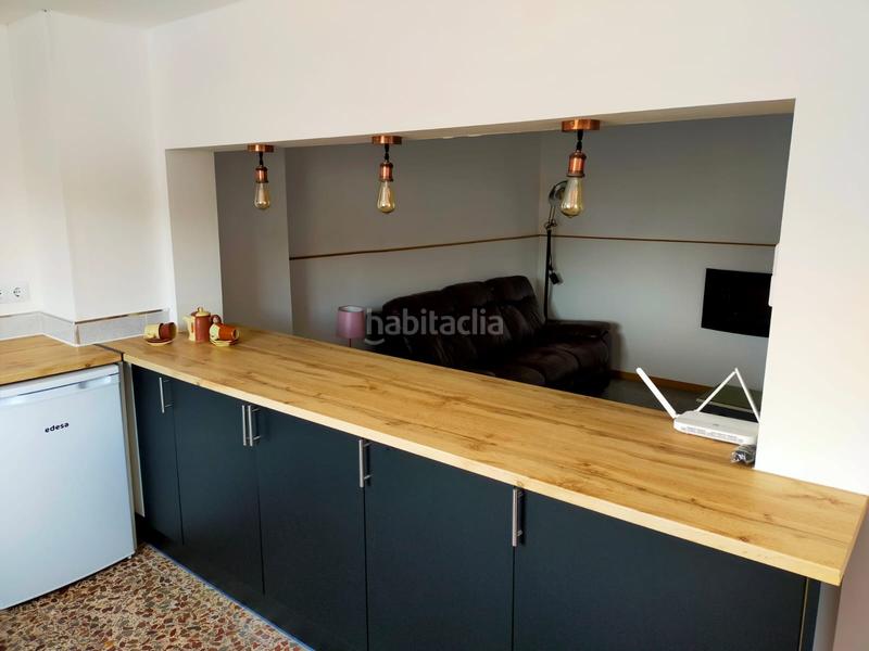 Foto fdf5f229-f5f5-4019-bcc9-a61621782d3a. Casa adossada a Pinoso