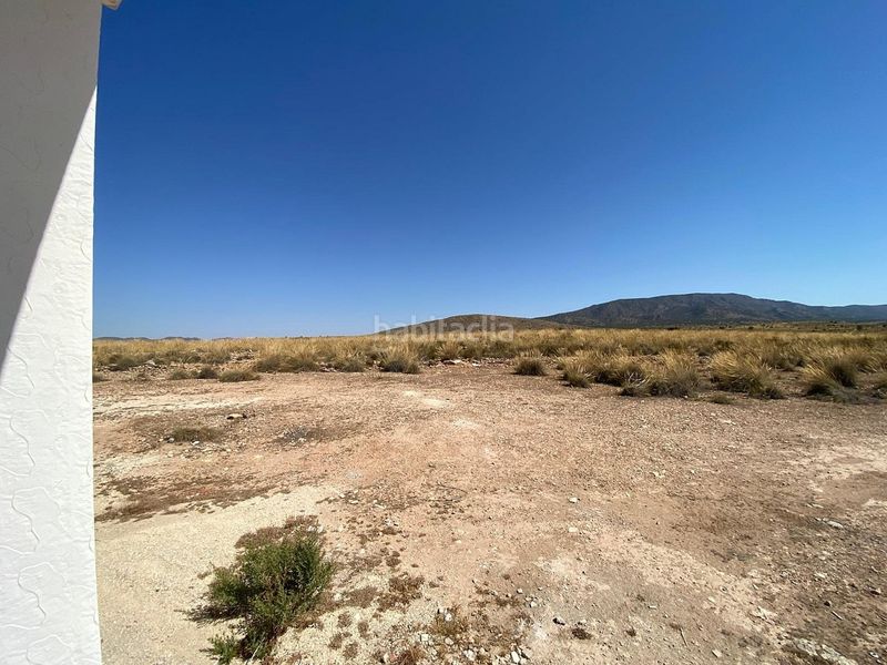 Foto be5246ae-c7fe-458e-8b20-0abd3ffa1fa6. Casa amb aparcament a Pinoso