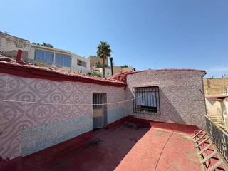 Casa adossada a Petrer