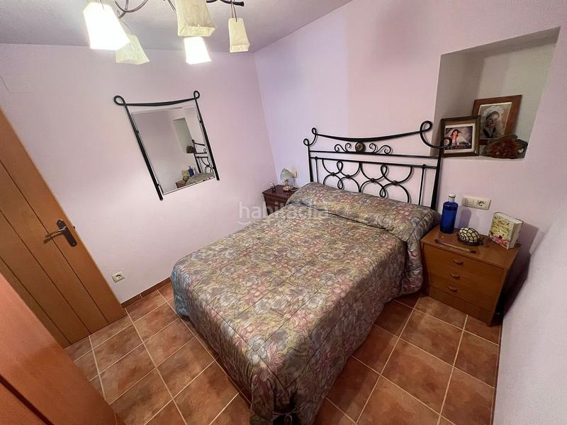 Foto 6d7a3430-1423-4198-9792-b2427fc15e24. Casa adosada en Elche de la Sierra