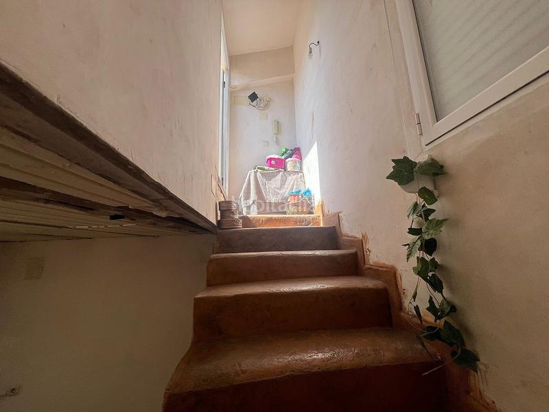 Foto 9c194fee-1ed0-4850-aedc-3704b21515fa. Casa adosada en Elche de la Sierra