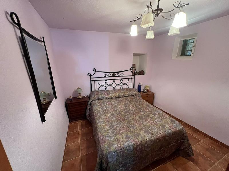 Foto 61839a3d-a481-47dc-9c40-0217366f1d32. Maison jumelée dans Elche de la Sierra