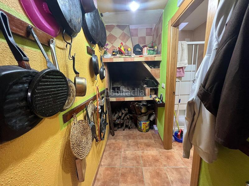 Foto 88533b4f-a9dc-4c47-a860-6fba25a93536. Maison jumelée dans Elche de la Sierra