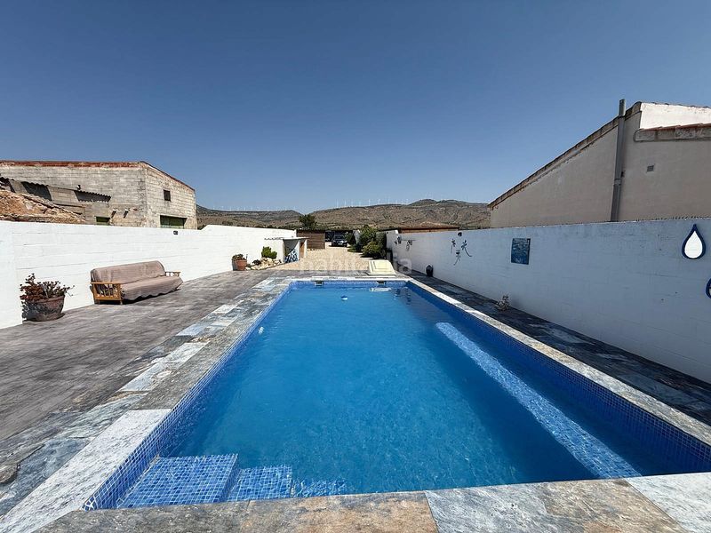 Foto 1033fe4e-4dcf-4790-9ad0-f8bda5bf6c69. Casa a Caudete