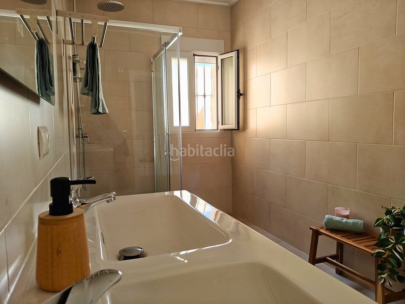 Foto 277b1e3b-7797-49e8-9def-71cd7c132dd3. Casa amb aparcament a Petrer