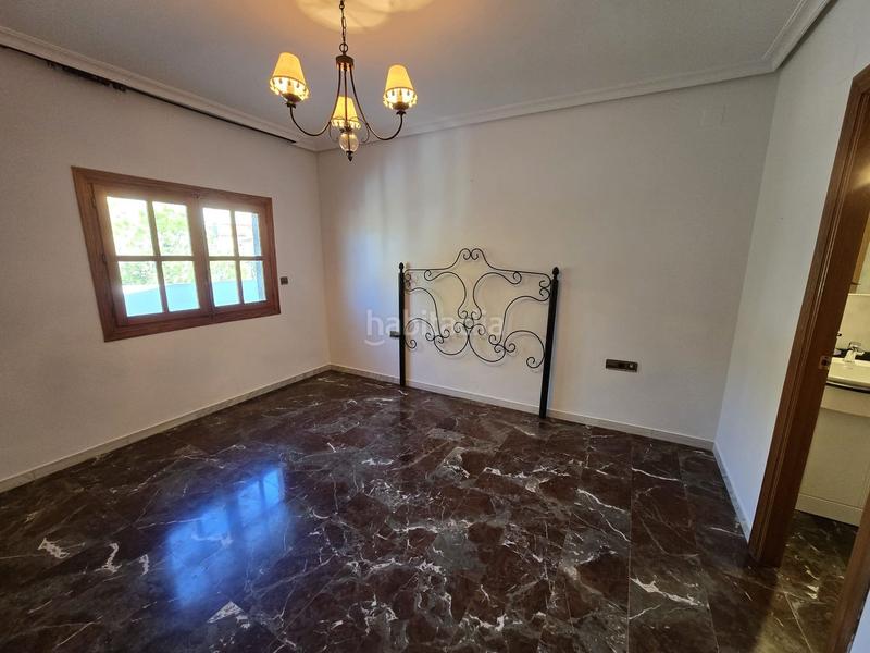 Foto 1a150c94-f47f-4c8c-8eca-c70d8d17023f. Casa adossada amb aparcament a Sax