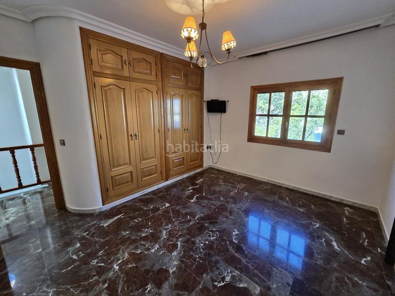 Foto 252193a3-906f-4c2b-8e6d-8a4976e46d00. Casa adossada amb aparcament a Sax