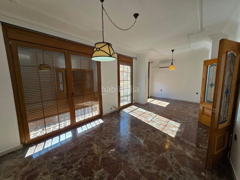 Foto fdf92613-3014-41f2-b84c-4b9b6cb9facf. Casa adossada amb aparcament a Sax