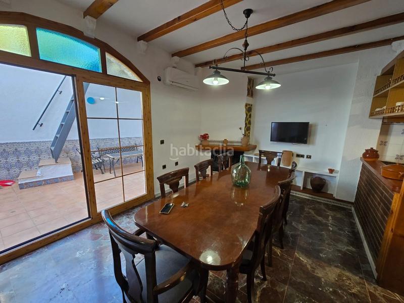 Foto 5f712e15-f093-474c-84d6-73d3767a3db6. Semi detached house with parking in Sax