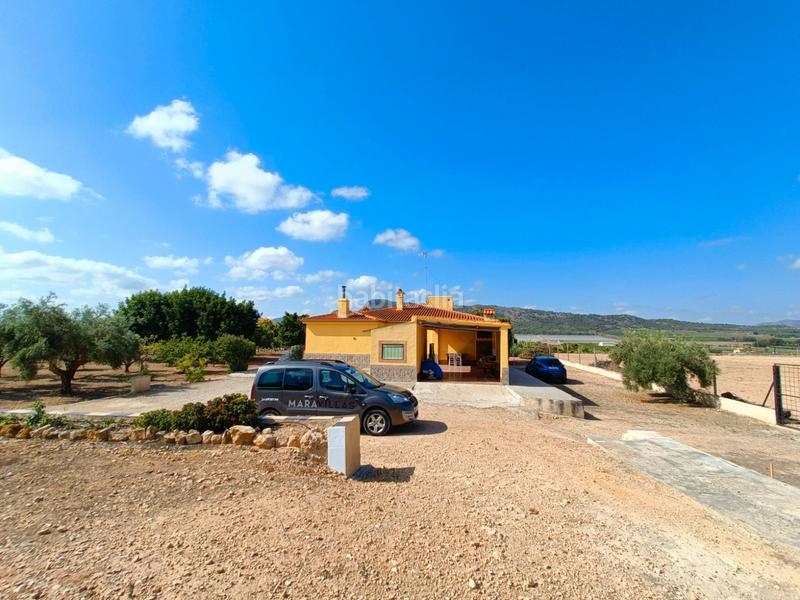 Foto ed1c6504-154a-4413-ad79-2710f2648b8e. Casa amb aparcament a Pedanías Oeste Aspe