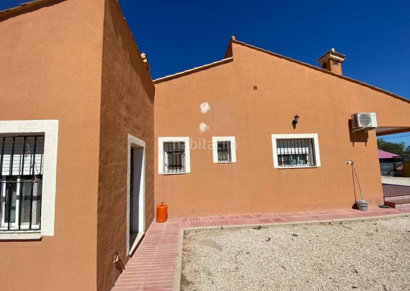 Foto abb16d35-b6dd-4181-a336-7f370404cf0a. Maison dans Sax