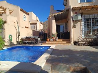 Casa adossada a Blanca