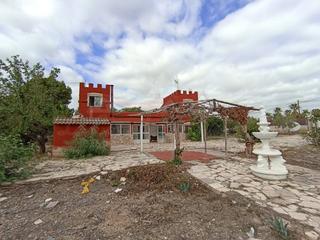 Country house in Sax