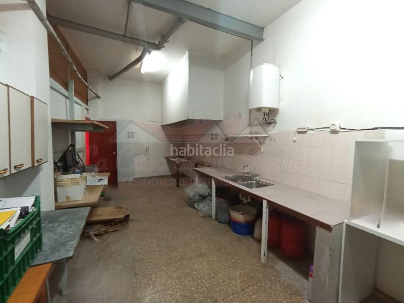 Foto 120dc19e-839e-4b55-8433-9aba8a5d1cc1. Business premise in Salinas