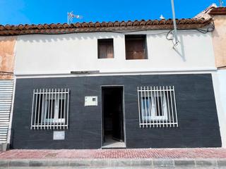Semi detached house in Hondón de los Frailes