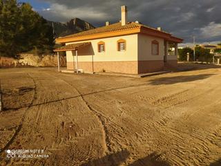 Casa en Monòver
