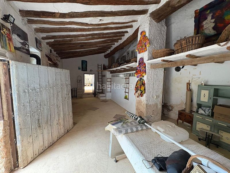 Foto 4e8bae4e-389d-464d-93c4-b84ecc7eedee. Casa adossada a Yecla
