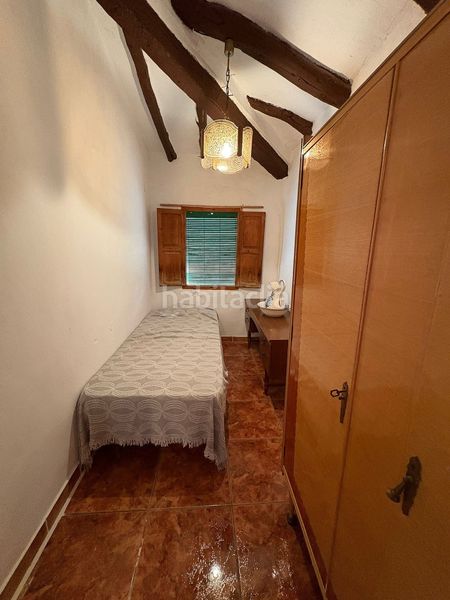 Foto 625dc298-f38c-43a4-ad15-77e038ce8a6b. Casa adossada a Yecla