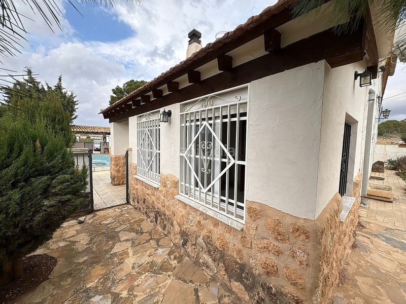 Foto 7d436957-b2e1-49cb-9164-f8a51d63cae2. Casa adossada a Yecla