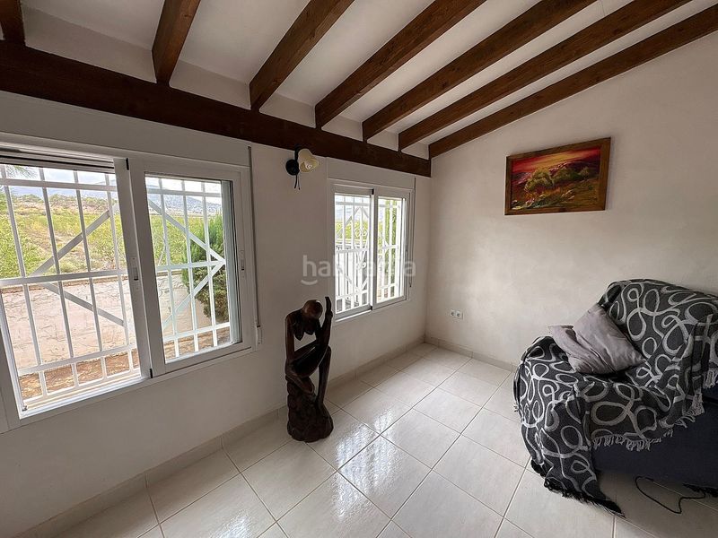 Foto a9b8f9b8-be39-4a65-9a6b-415e5ccb0390. Casa adossada a Yecla