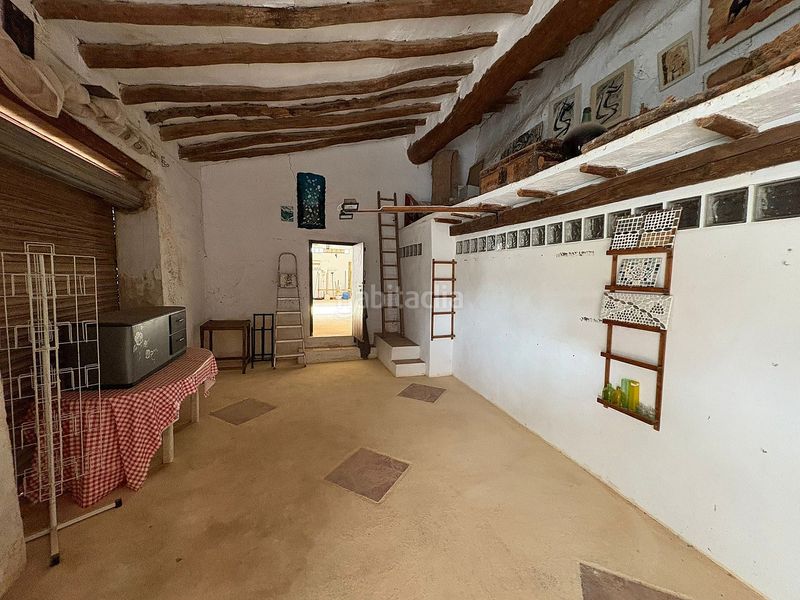 Foto d169efb4-760e-4e04-bfeb-5eb418a8c064. Casa adossada a Yecla