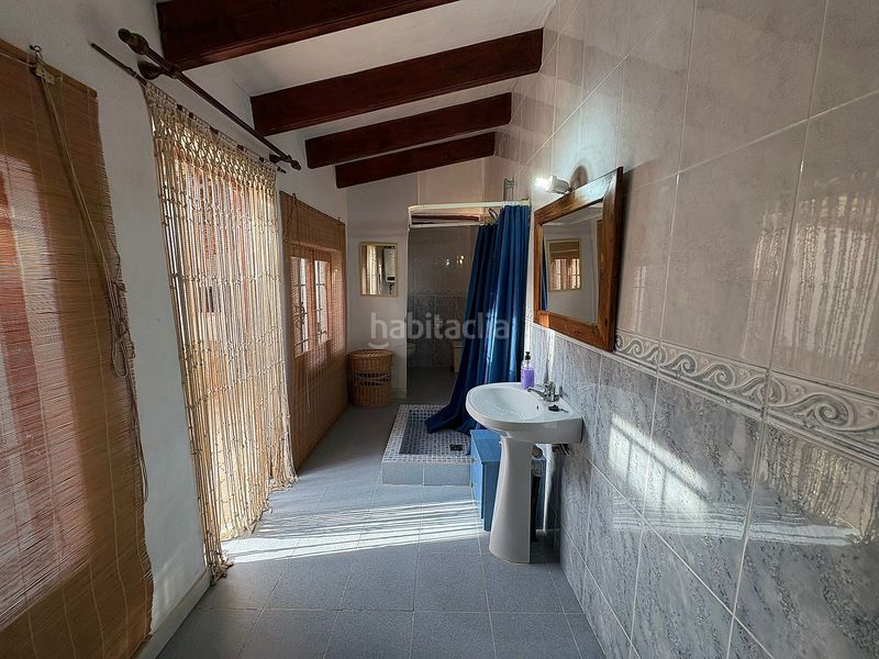 Foto e0827b27-8a98-44fa-ad05-a8abc57cd581. Casa adossada a Yecla