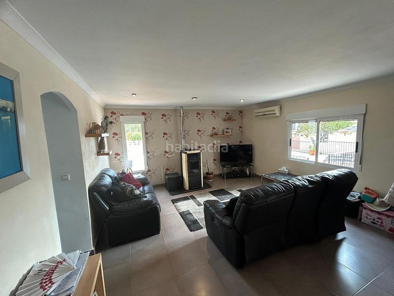 Foto 7da8f557-640c-4365-98f7-67a6c5e3eb22. Casa in Sax