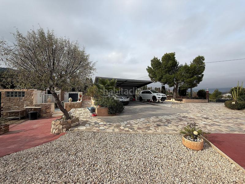 Foto fa0c69c2-57ef-4ac0-957f-39fba13811c8. Casa in Sax