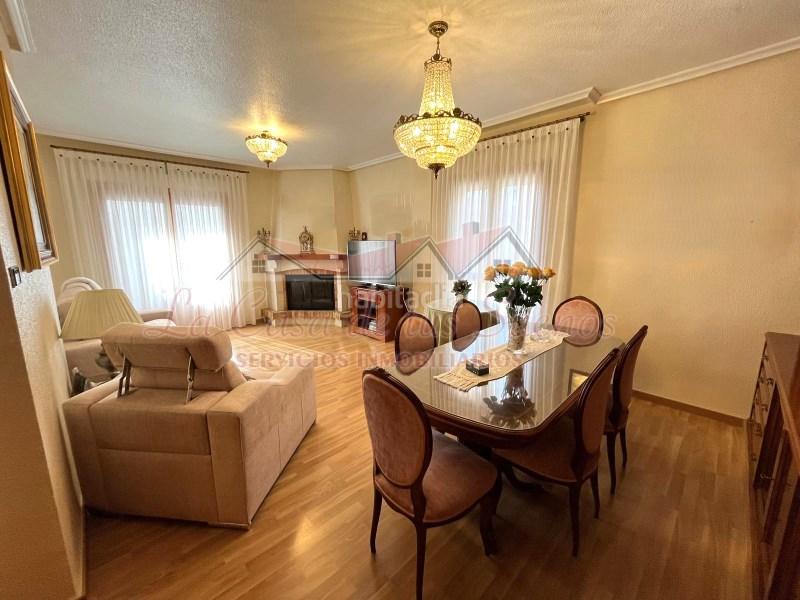 Foto 8d351439-8cbf-4be0-9d3f-dfab37c29647. Casa a schiera in Sax