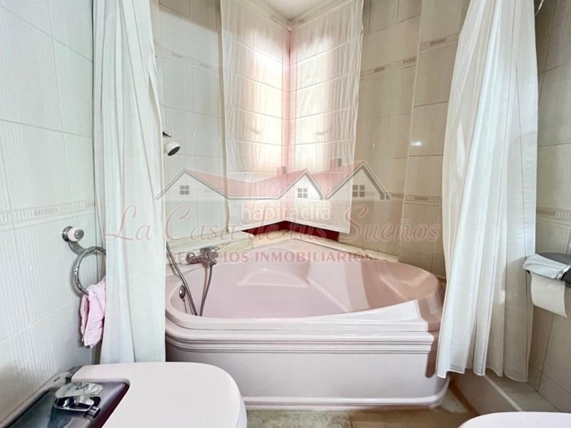 Foto 3e18ba1f-28d2-4c92-b51a-2b67769e93d2. Casa adosada en Sax