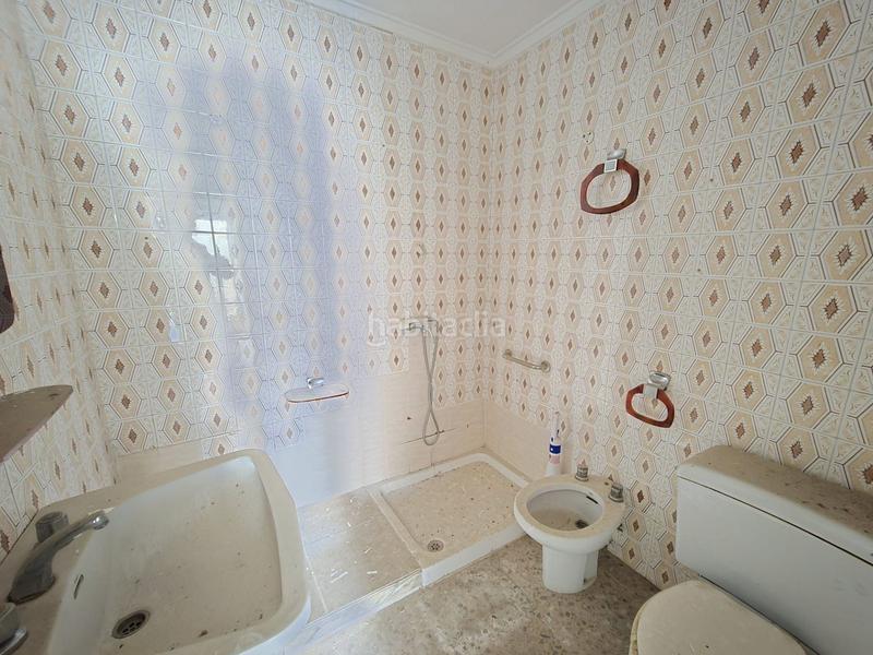 Foto ea89a250-cb7e-4850-8d7a-b500f92bcfb2. Casa in Sax