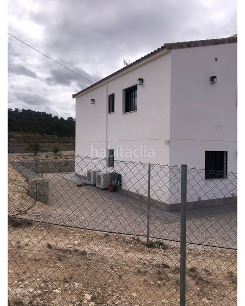 Foto 065bd59a-150a-4340-adfb-426b5c4668d2. Casa a Pinoso