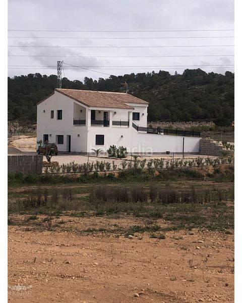 Foto 852e30dc-ab66-4645-bb2e-f41a312c8c02. Casa a Pinoso