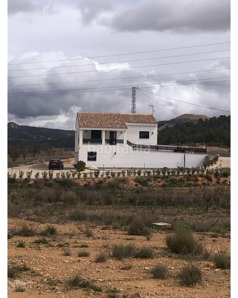 Foto fd42864a-a5d4-4372-a815-6660e1a3b2c7. Casa a Pinoso