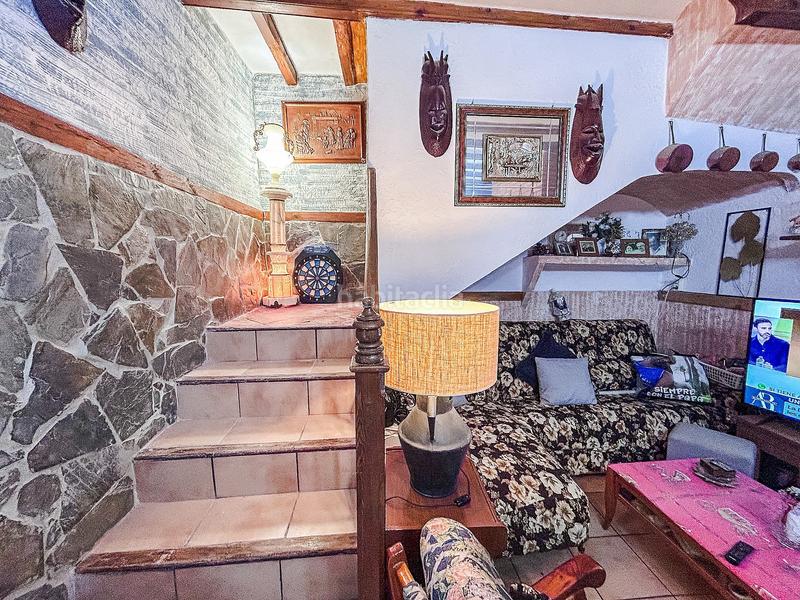 Foto 6a860923-5780-47d8-9552-4a9c4027a8fb. Casa adossada amb aparcament a Sax