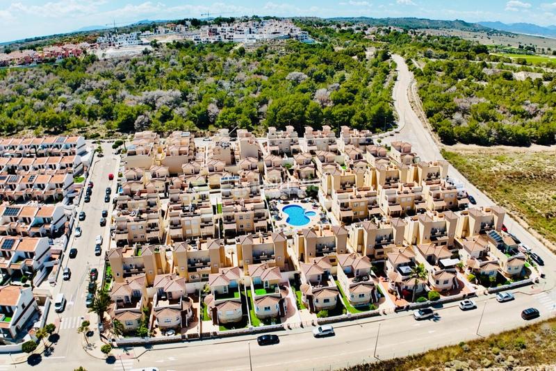 Foto 687cb9d4-efc4-4b31-912f-053e323ba85c. Maison jumelée dans San Miguel de Salinas